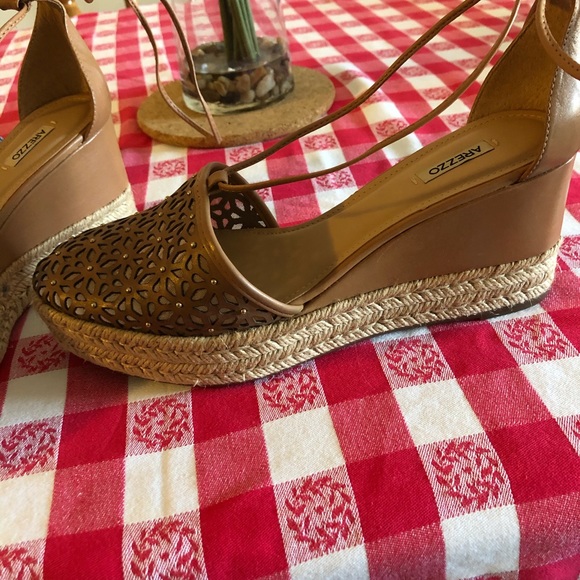 Arezzo Wedges! - Picture 2 of 6